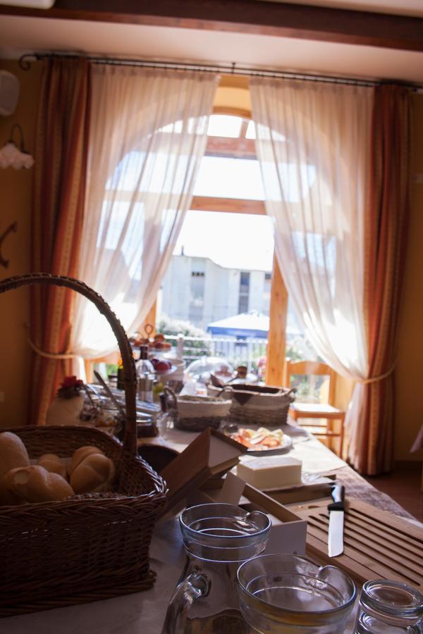 Carla Failela Hotel Valli del Pasubio Luaran gambar